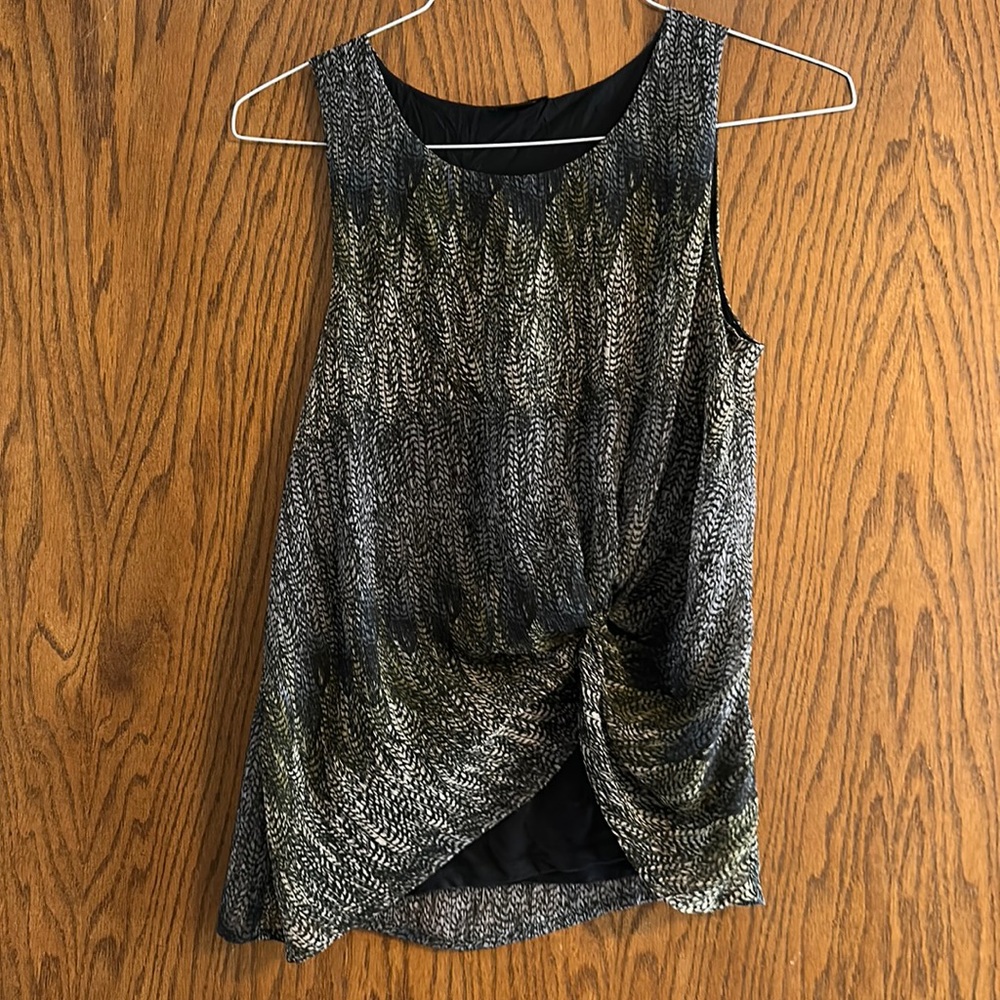 Sleeveless blouse